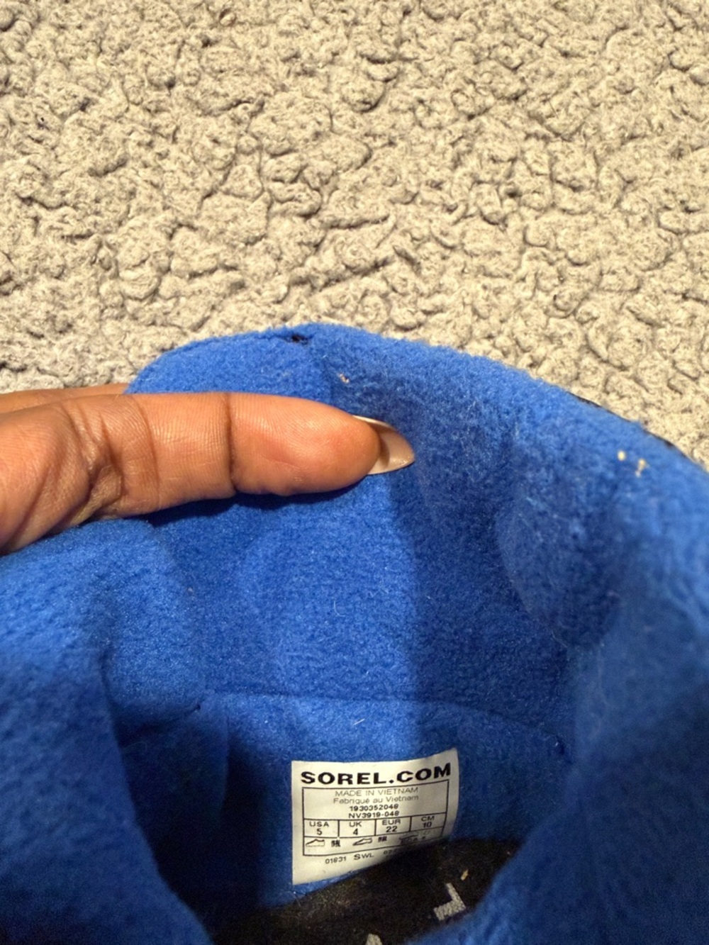 Sorel Kids Black Boots with Bright Blue Fleece Lining - Picture 5 of 5